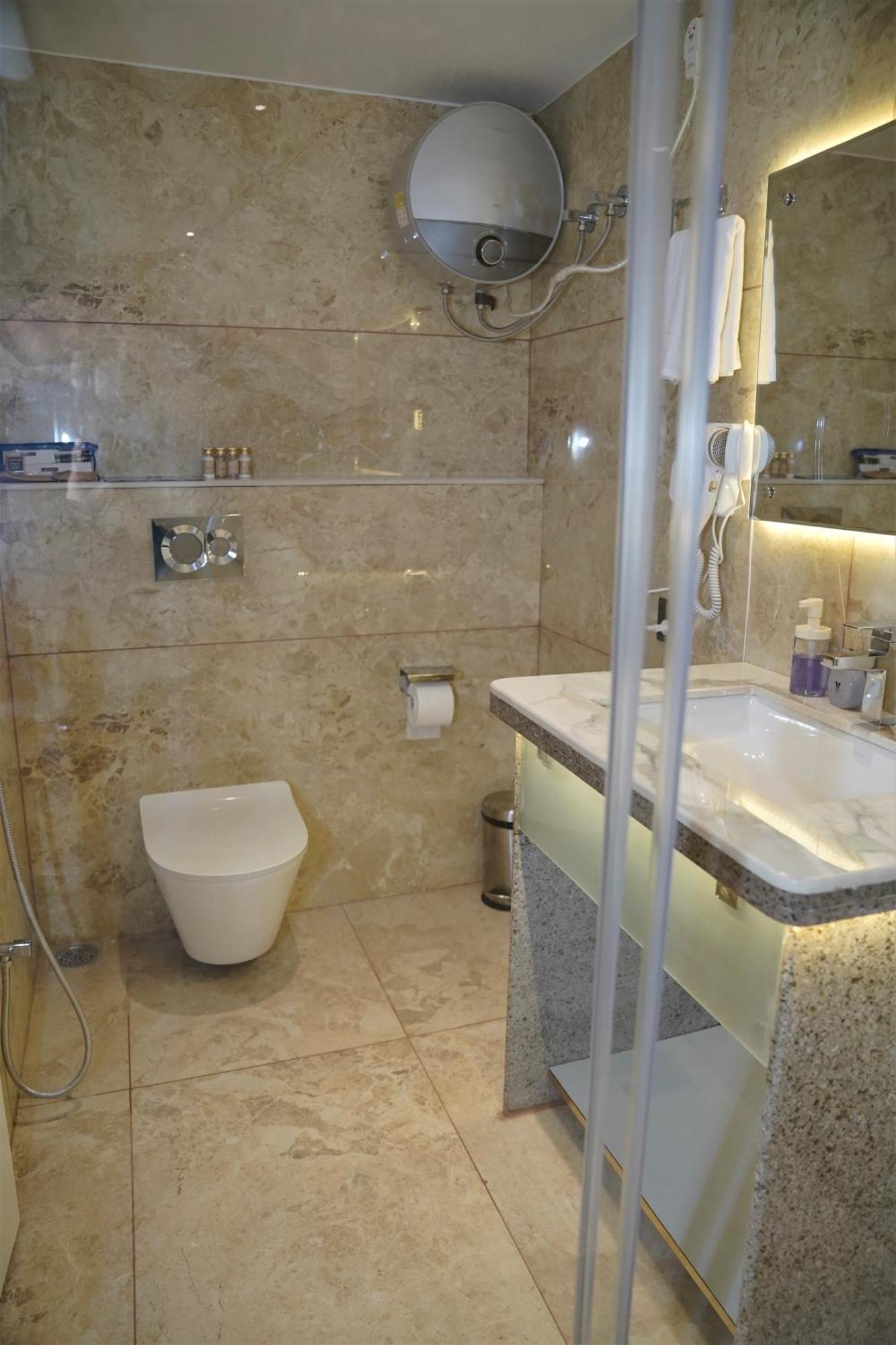 Essence Grandeur Guwahati Exterior foto