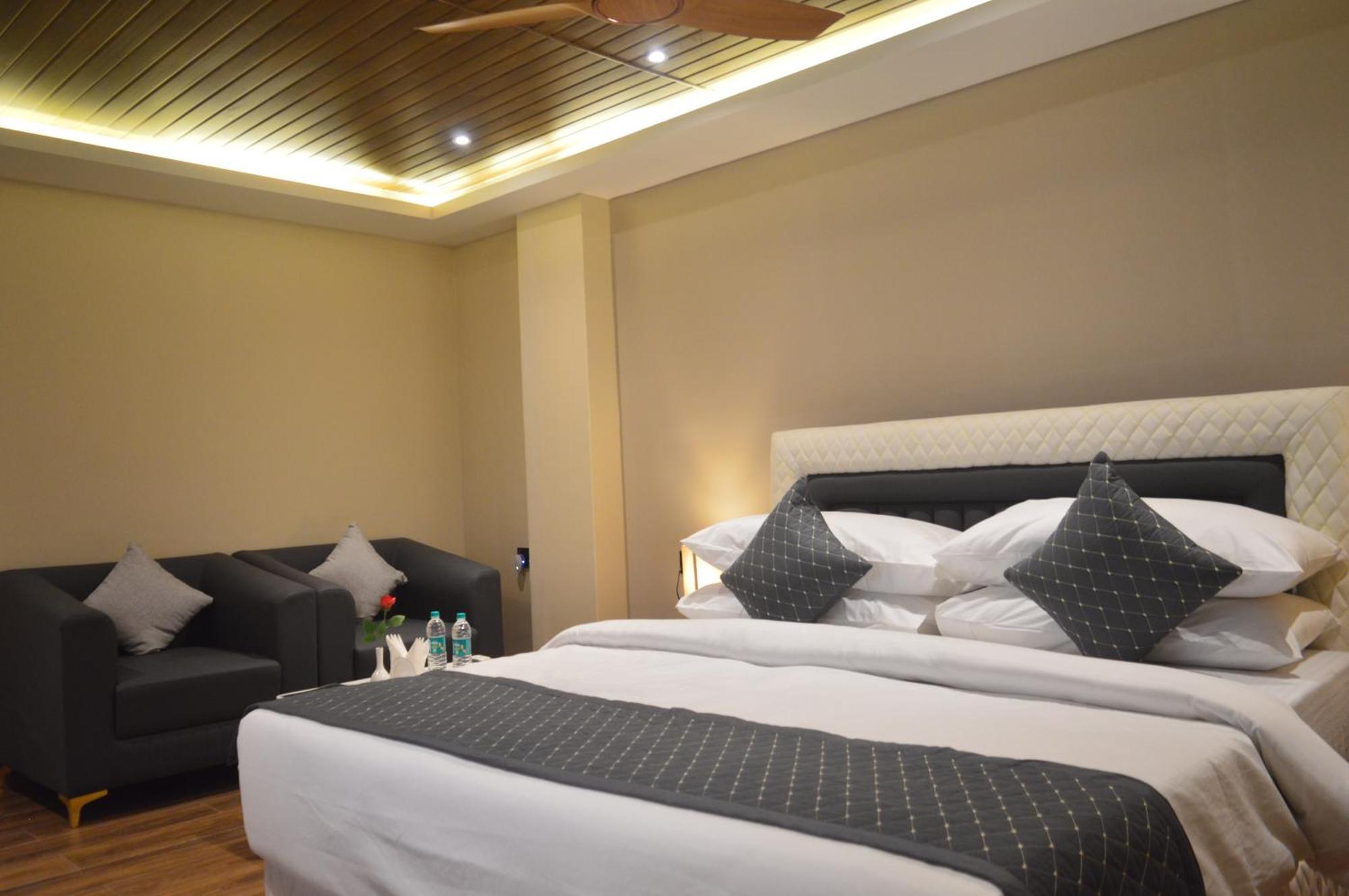 Essence Grandeur Guwahati Exterior foto