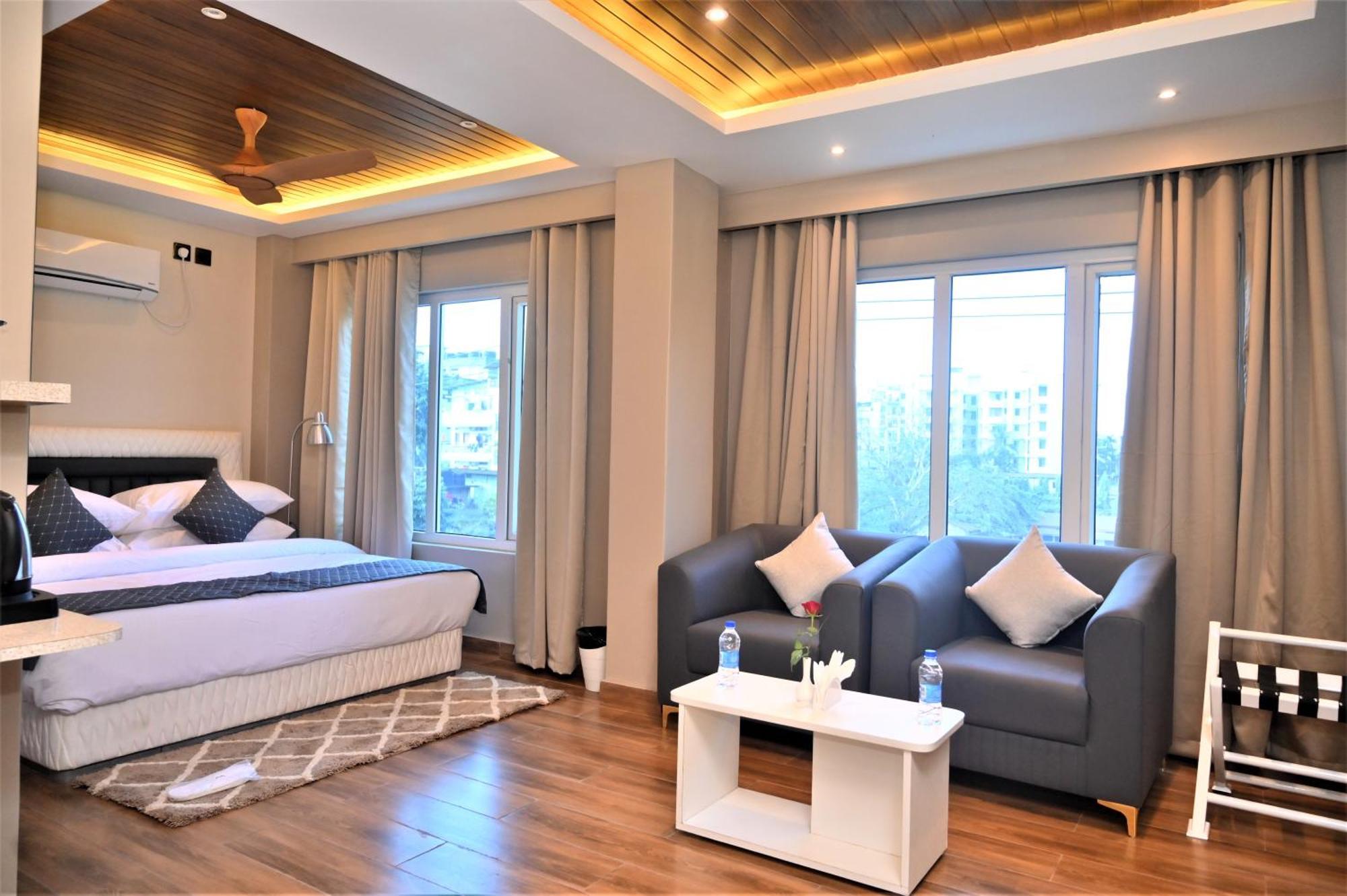 Essence Grandeur Guwahati Exterior foto