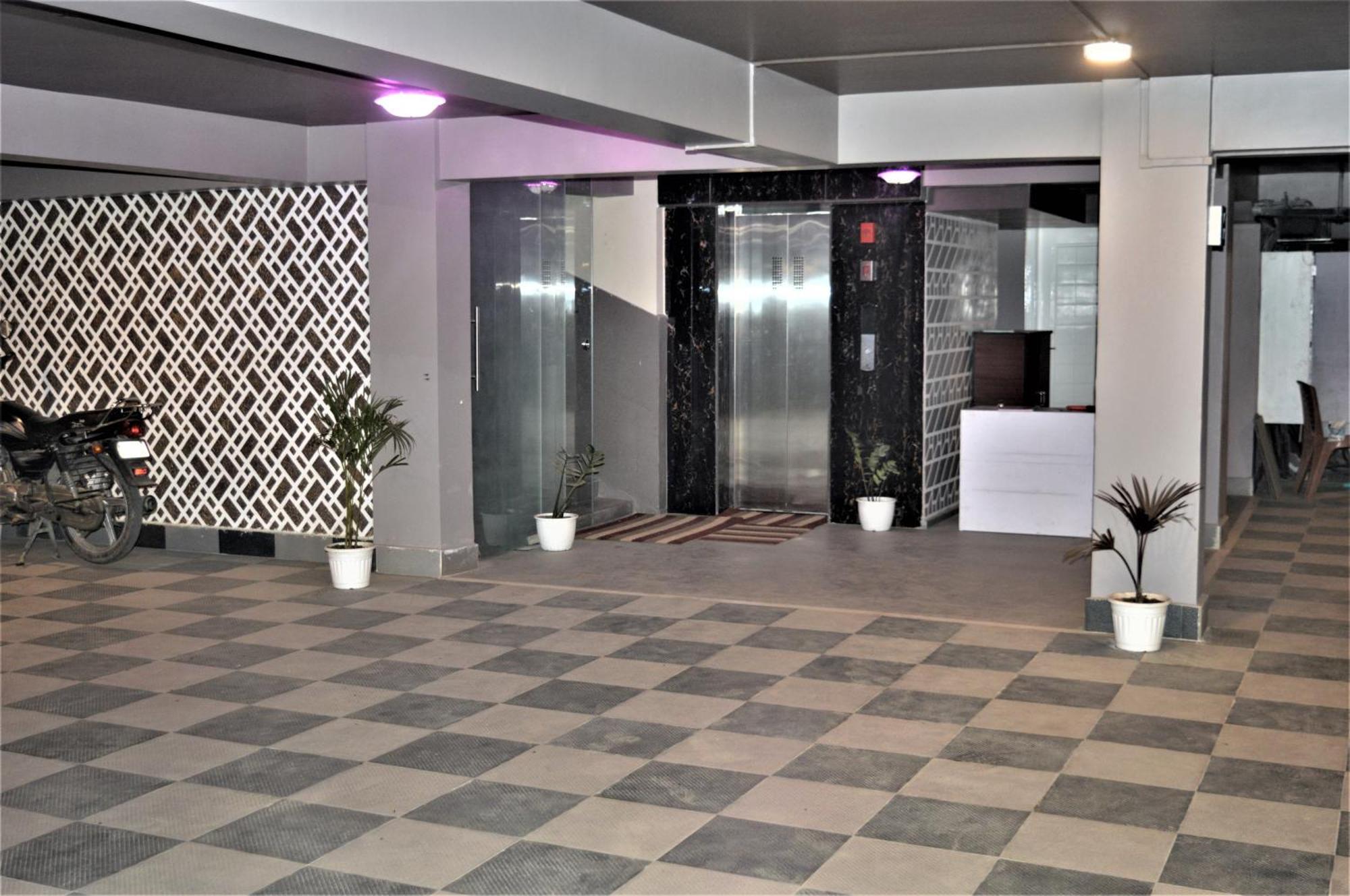 Essence Grandeur Guwahati Exterior foto